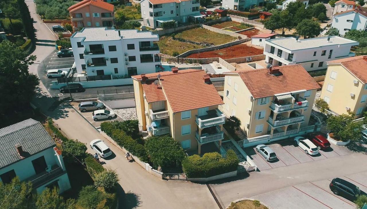 Apartment La God Малинска Экстерьер фото